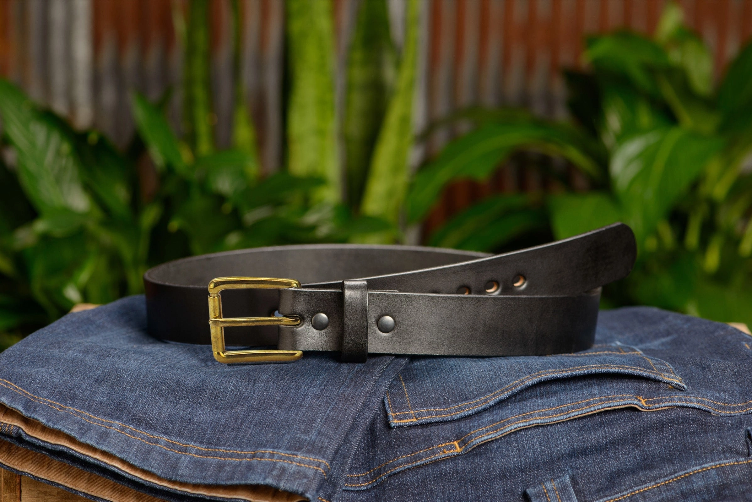 The Eastwood: Men's Black Non Stitched Leather Belt Max Thick With Brass 1.50"